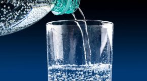 Eaux gazeuses:   Bulles et bobards